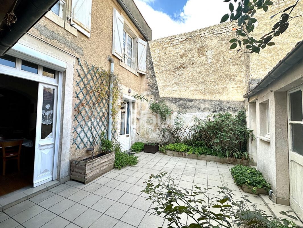 Vente Maison à Fontenay-le-Comte 7 pièces