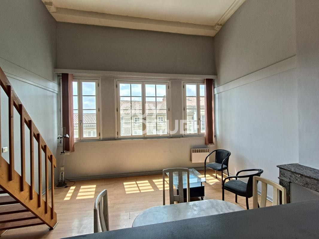 Vente Appartement à Fontenay-le-Comte 8 pièces