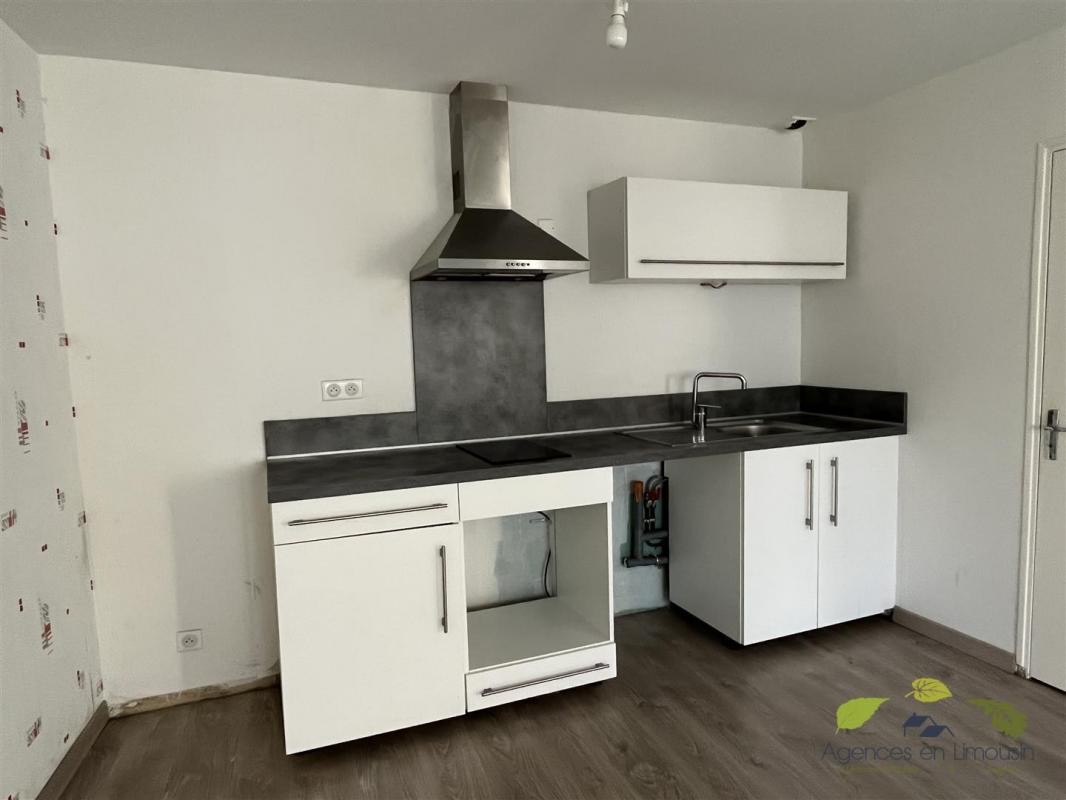 Vente Appartement à Saint-Léonard-de-Noblat 1 pièce