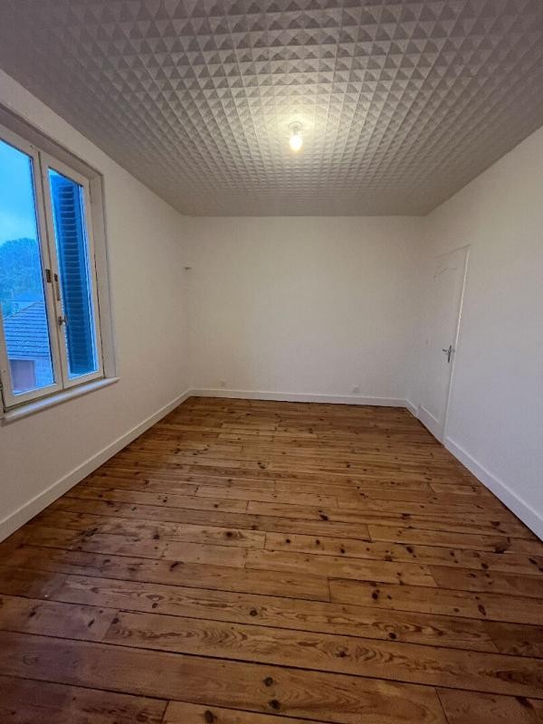 Location Appartement à Magnac-Bourg 3 pièces