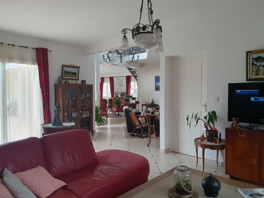 Vente Maison à le Mesnil-Saint-Denis 10 pièces