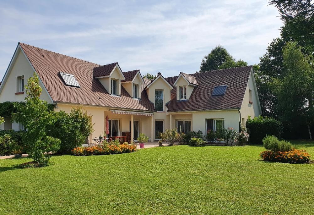 Vente Maison à le Mesnil-Saint-Denis 10 pièces