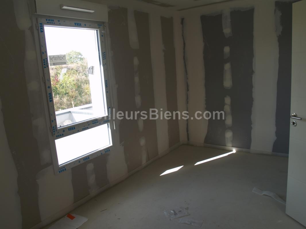 Vente Appartement à Pellouailles-les-Vignes 4 pièces