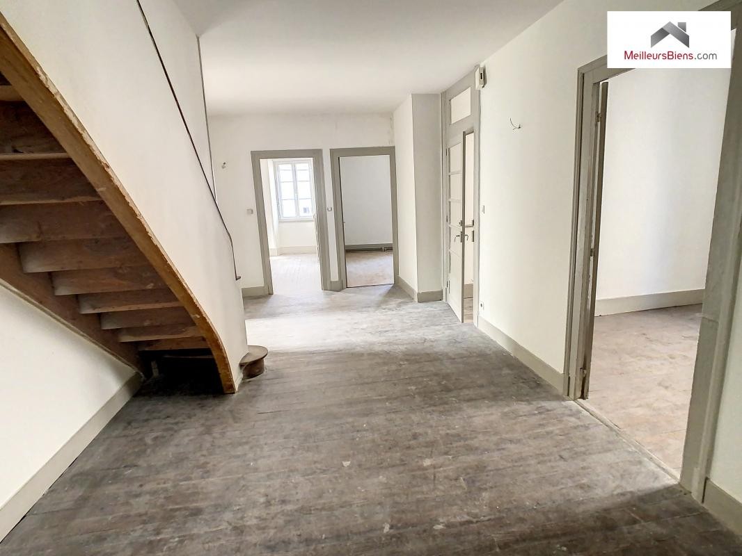 Vente Appartement à Montceau-les-Mines 11 pièces