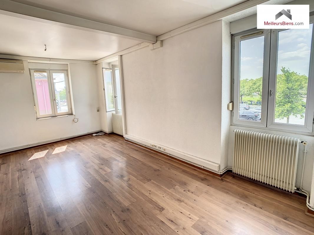 Vente Appartement à Montceau-les-Mines 8 pièces