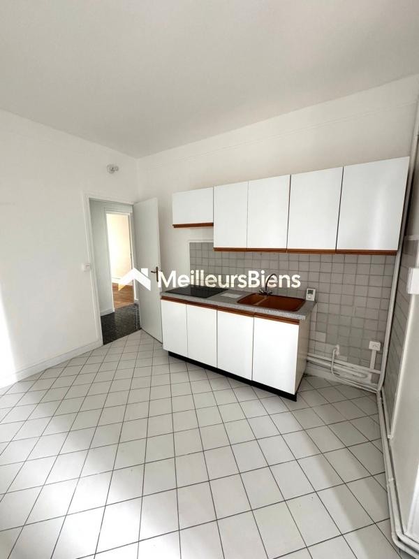 Location Appartement à Paris Ménilmontant 20e arrondissement 2 pièces