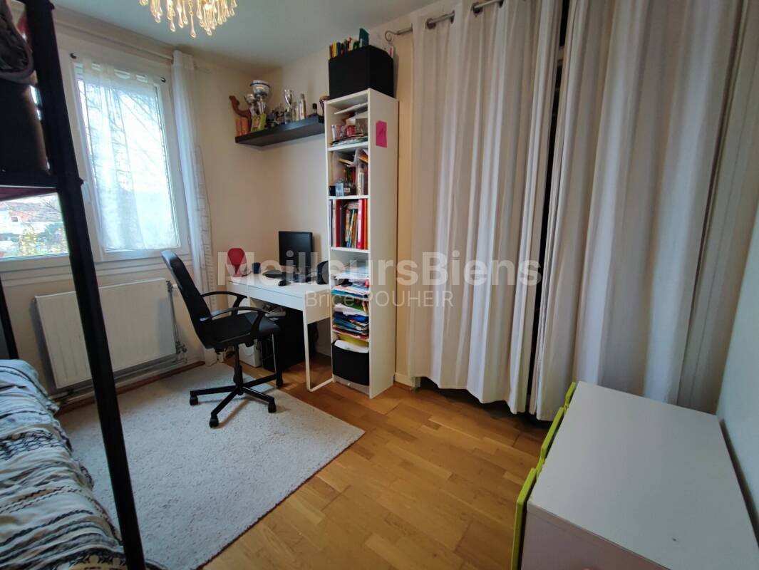 Vente Appartement à la Chapelle-Saint-Luc 4 pièces