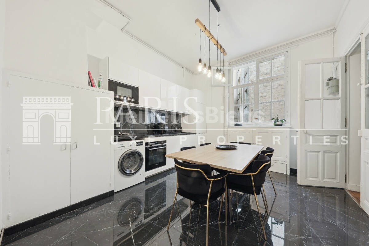 Vente Appartement à Paris Batignolles-Monceaux 17e arrondissement 3 pièces