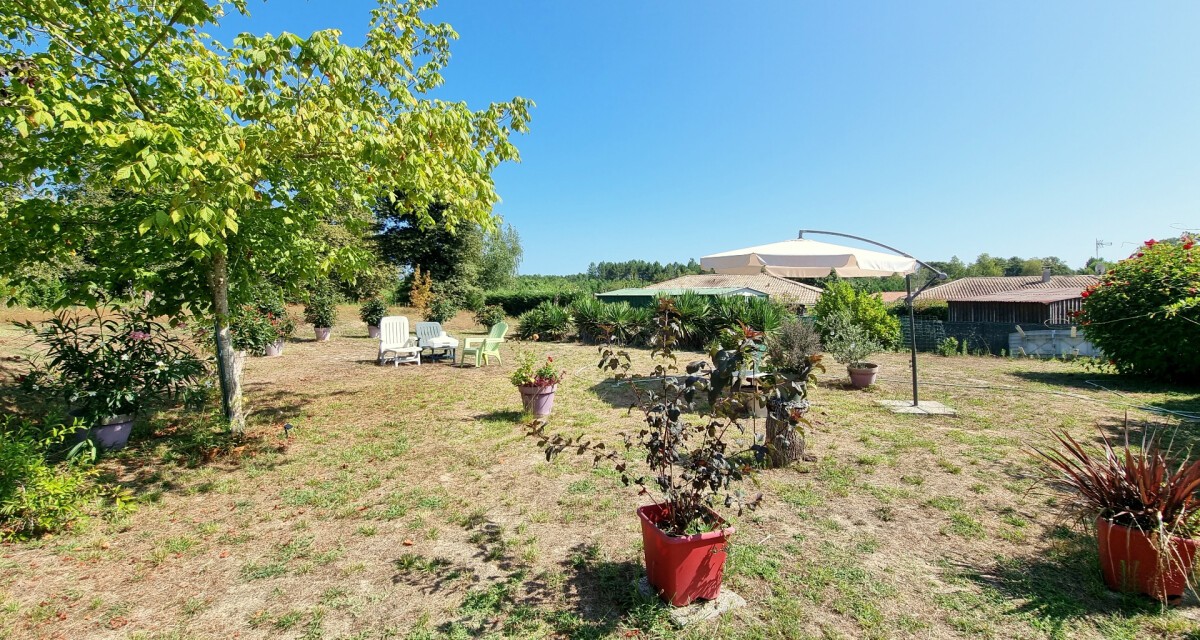 Vente Maison à Ygos-Saint-Saturnin 9 pièces