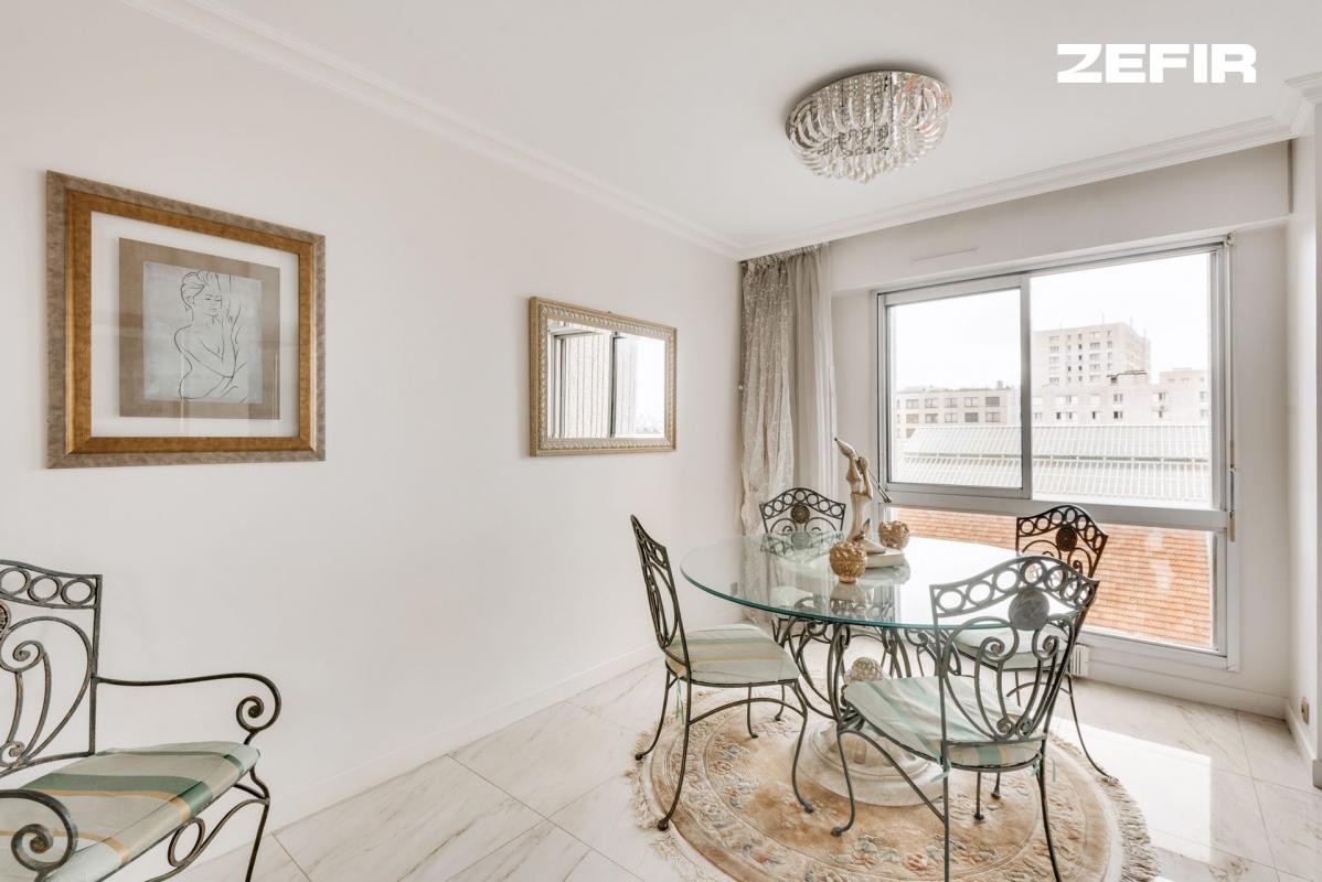 Vente Appartement à Paris Buttes-Chaumont 19e arrondissement 4 pièces