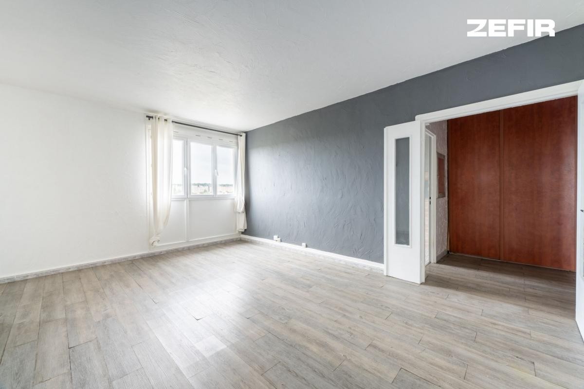 Vente Appartement à Mantes-la-Ville 4 pièces