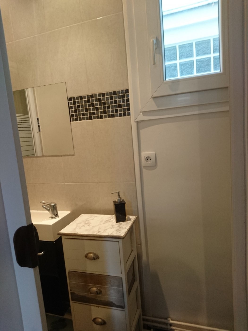 Location Appartement à Paris Entrepôt 10e arrondissement 2 pièces