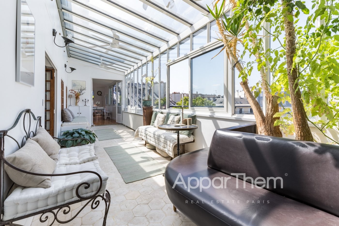 Vente Appartement à Paris Entrepôt 10e arrondissement 5 pièces