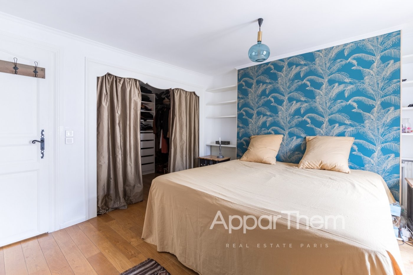 Vente Appartement à Paris Entrepôt 10e arrondissement 5 pièces