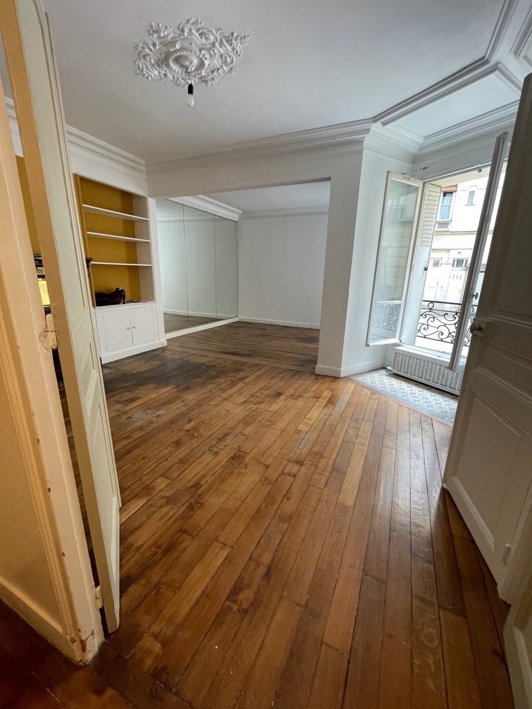 Vente Appartement à Paris Batignolles-Monceaux 17e arrondissement 3 pièces