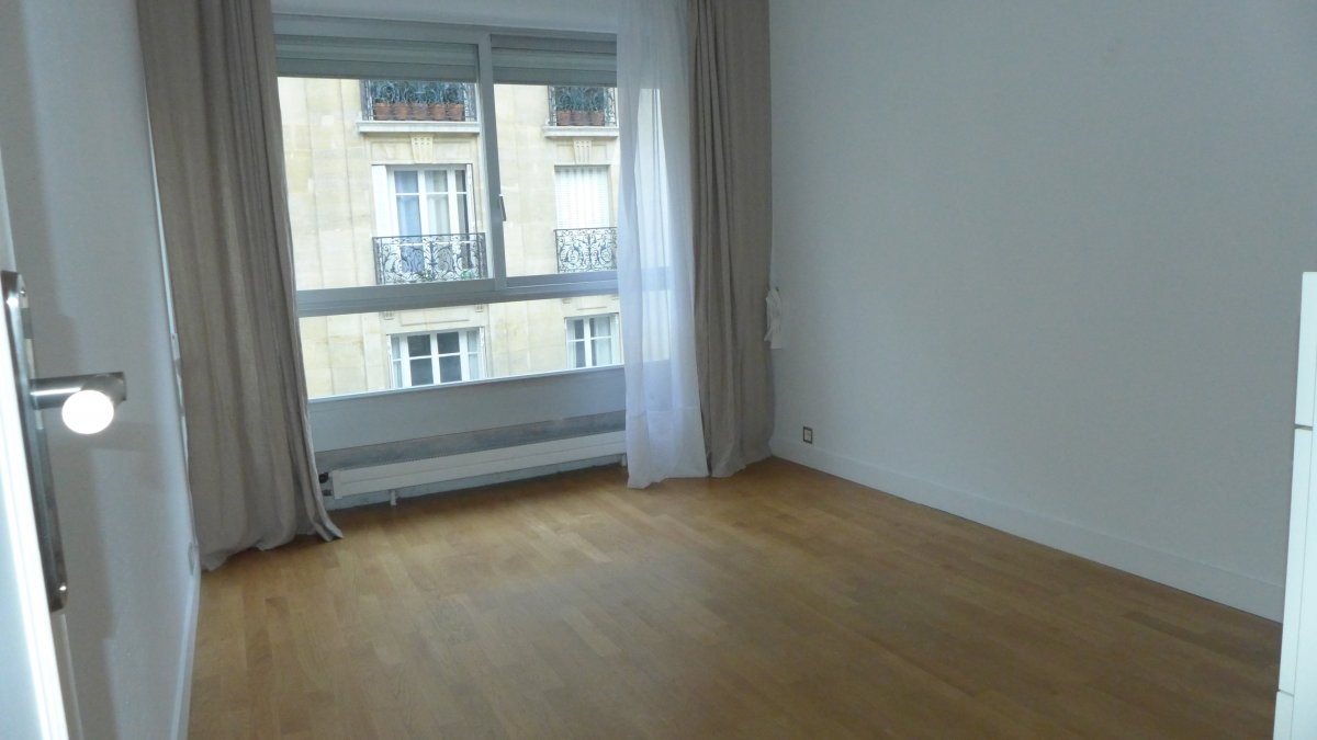 Location Appartement à Paris Vaugirard 15e arrondissement 3 pièces