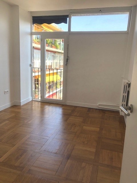 Location Appartement à Paris Vaugirard 15e arrondissement 4 pièces