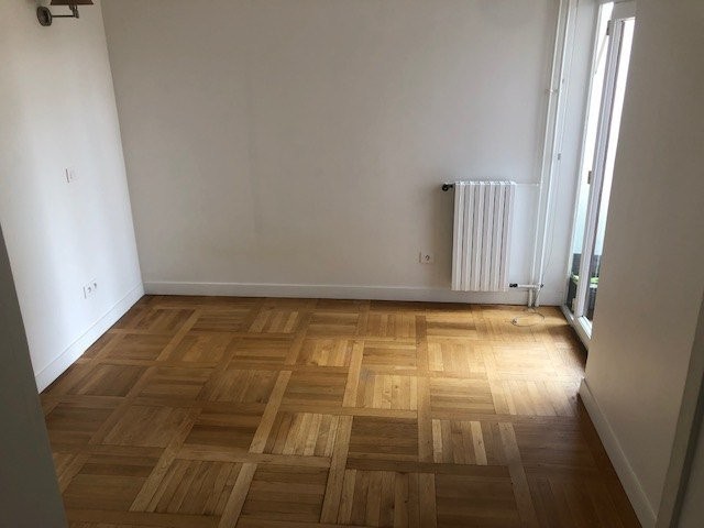 Location Appartement à Paris Vaugirard 15e arrondissement 4 pièces