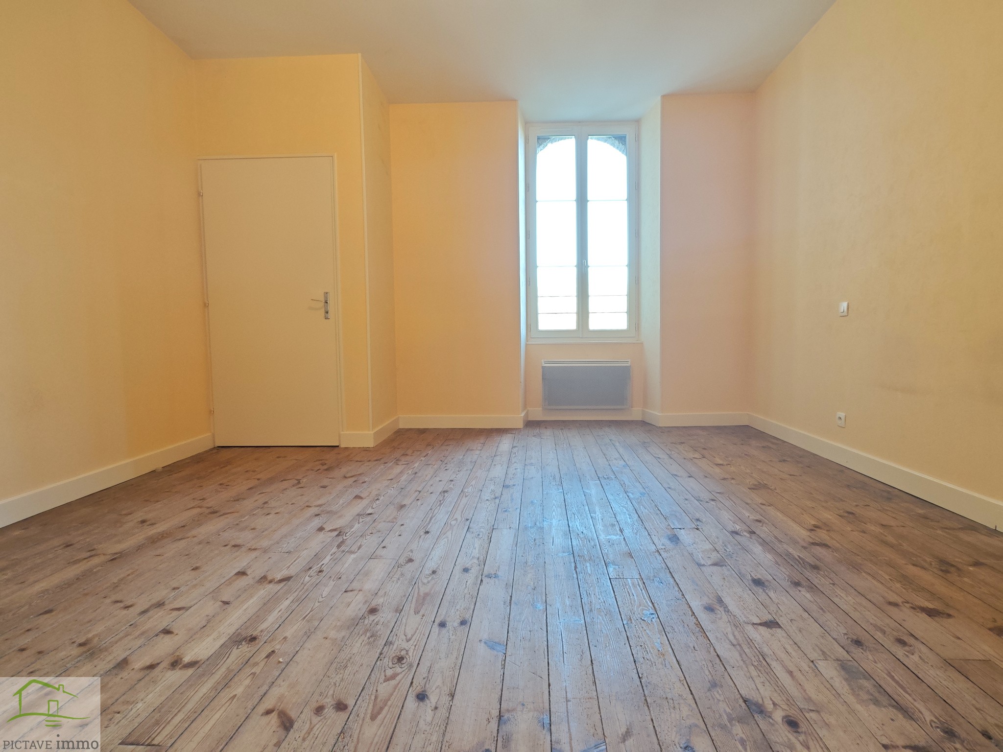 Location Appartement à Lezay 3 pièces