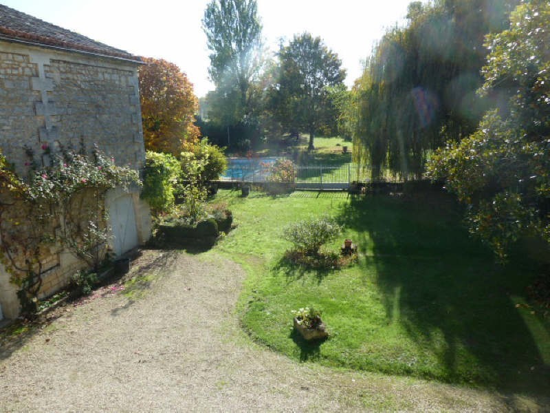 Vente Maison à Magnac-sur-Touvre 9 pièces