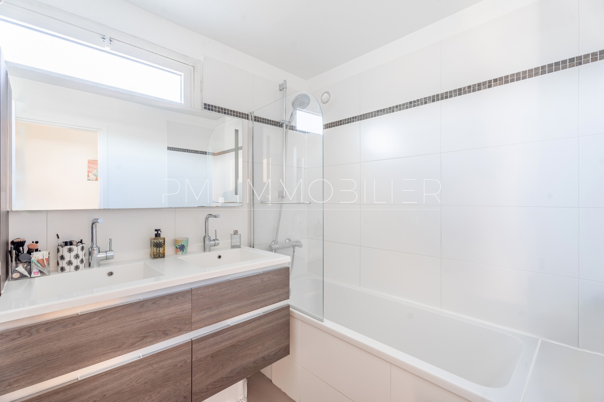 Vente Appartement à Marseille 8e arrondissement 3 pièces