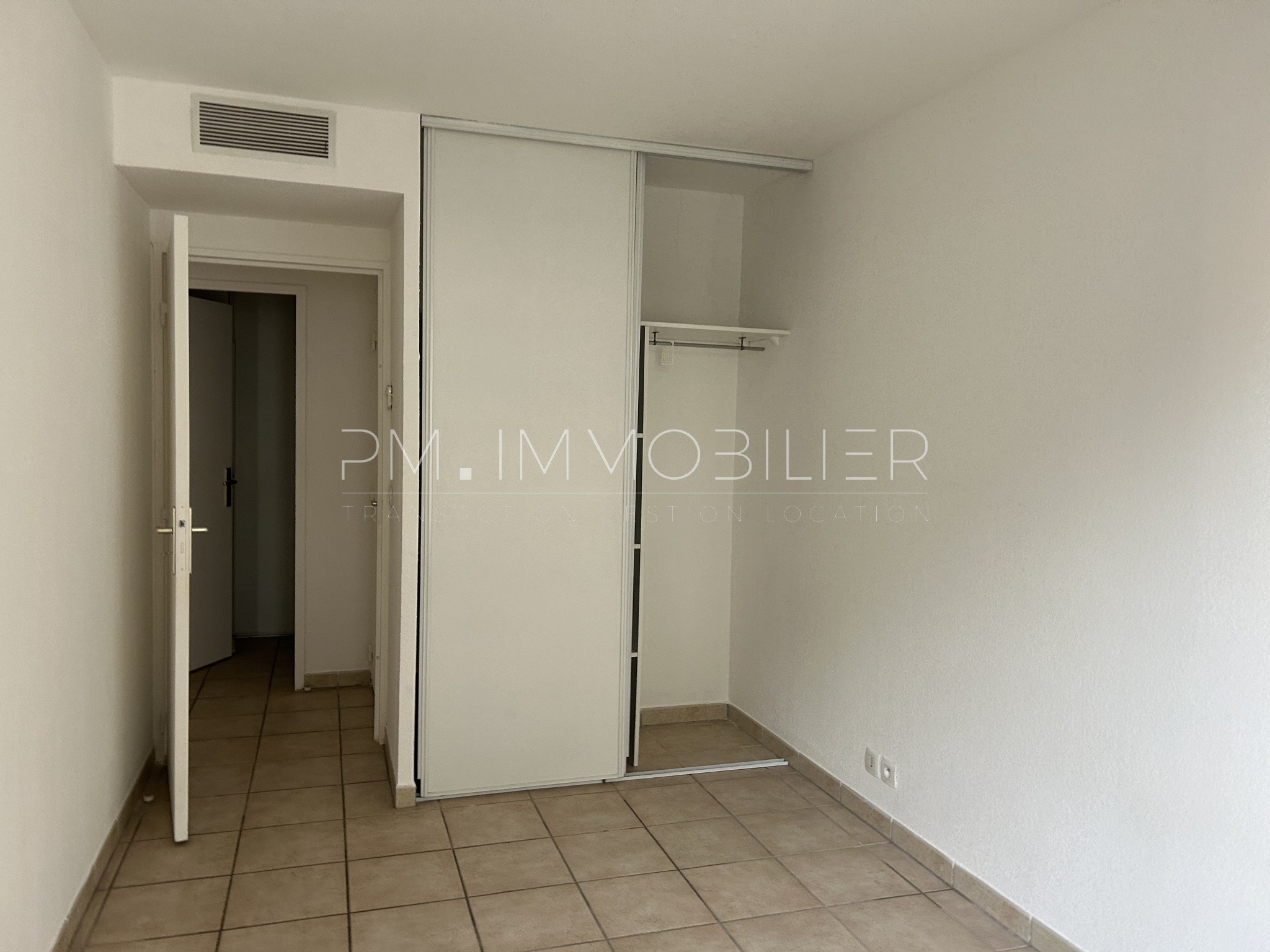 Location Appartement à Marseille 8e arrondissement 3 pièces