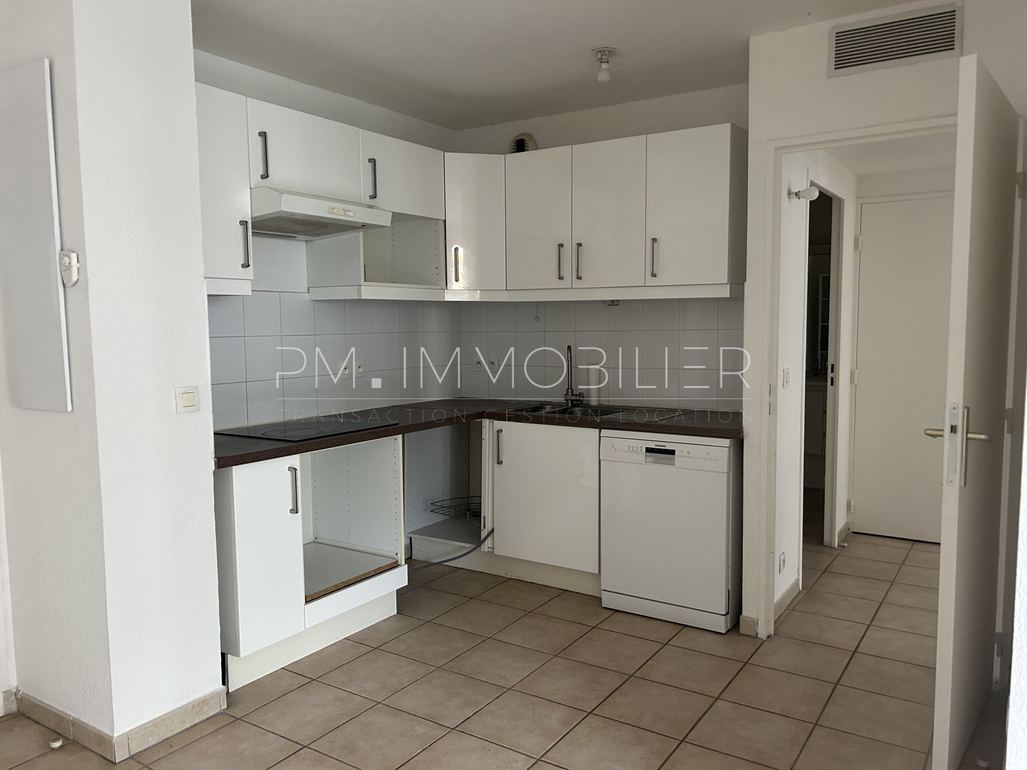 Location Appartement à Marseille 8e arrondissement 3 pièces