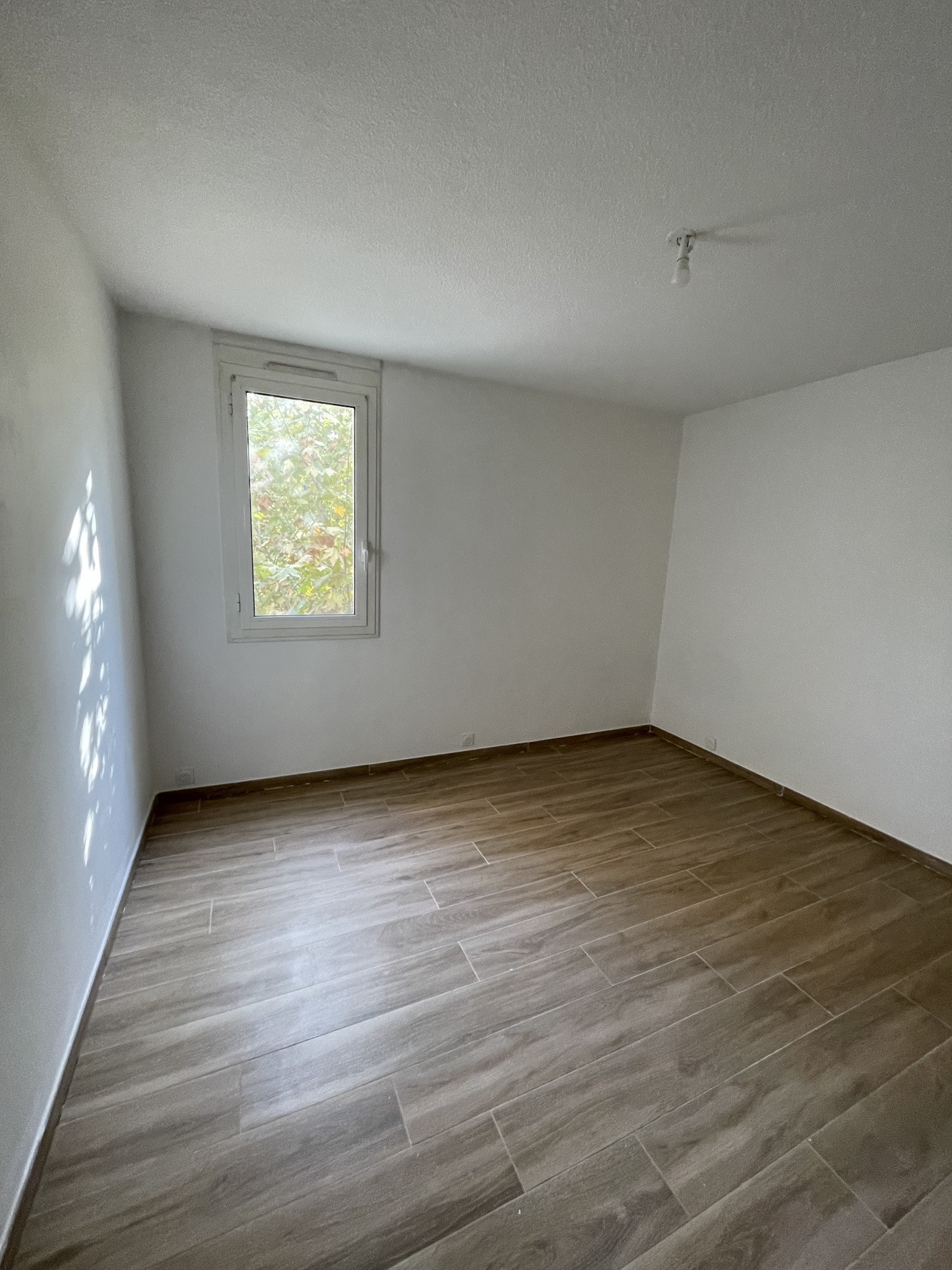 Location Appartement à Nîmes 5 pièces