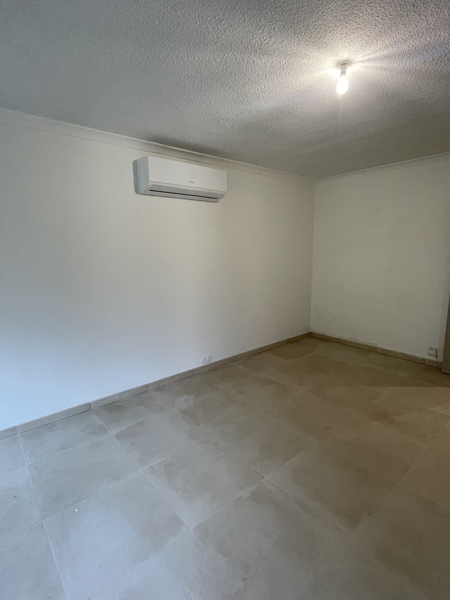 Location Appartement à Nîmes 5 pièces