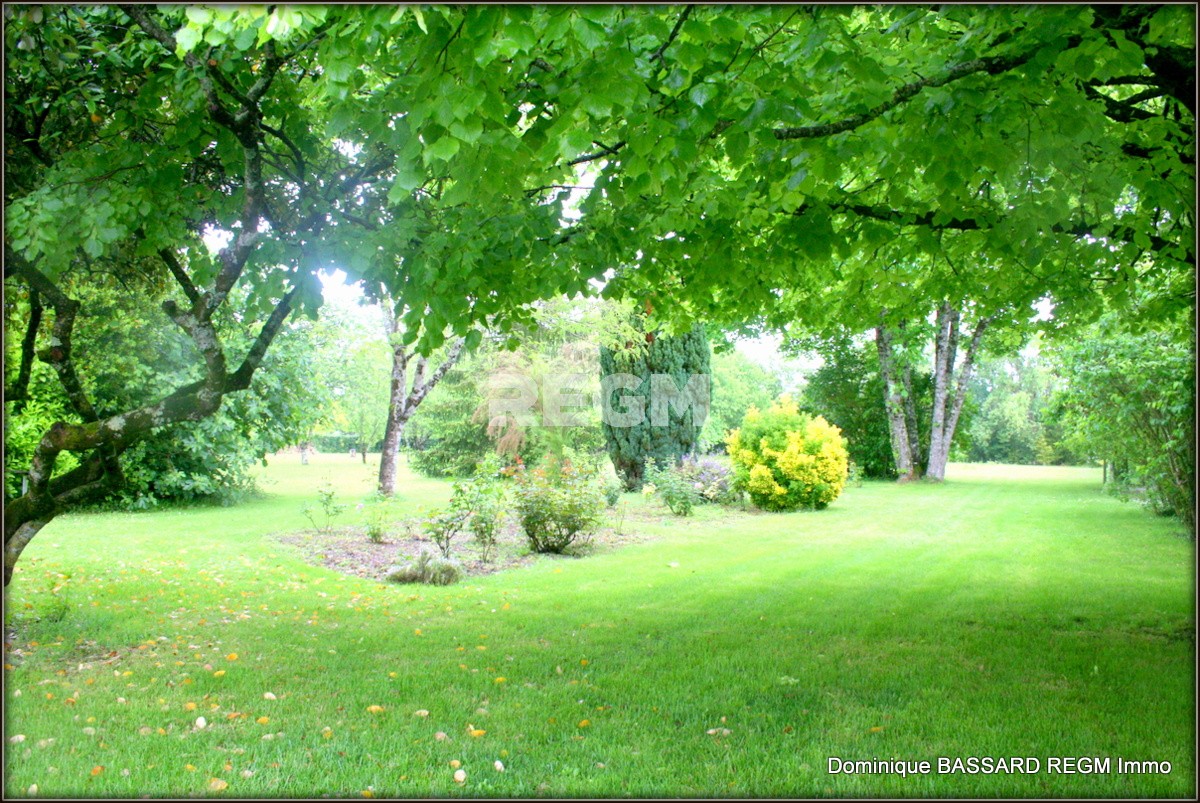 Vente Maison à Barbezieux-Saint-Hilaire 8 pièces