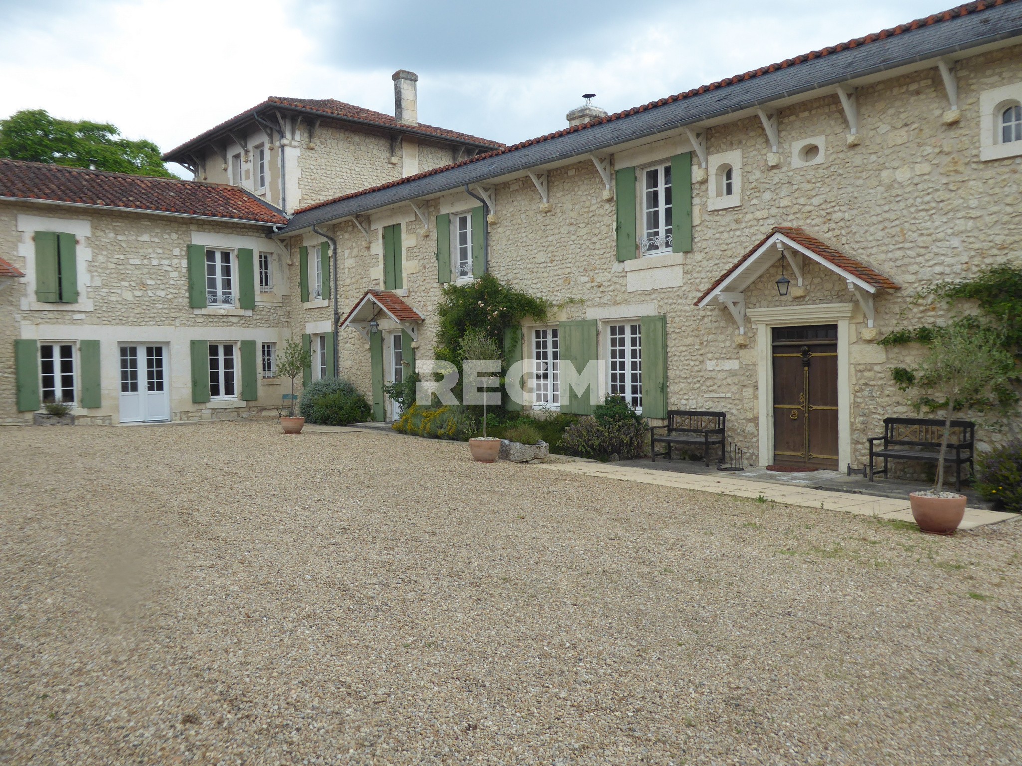 Vente Maison à Chalais 10 pièces