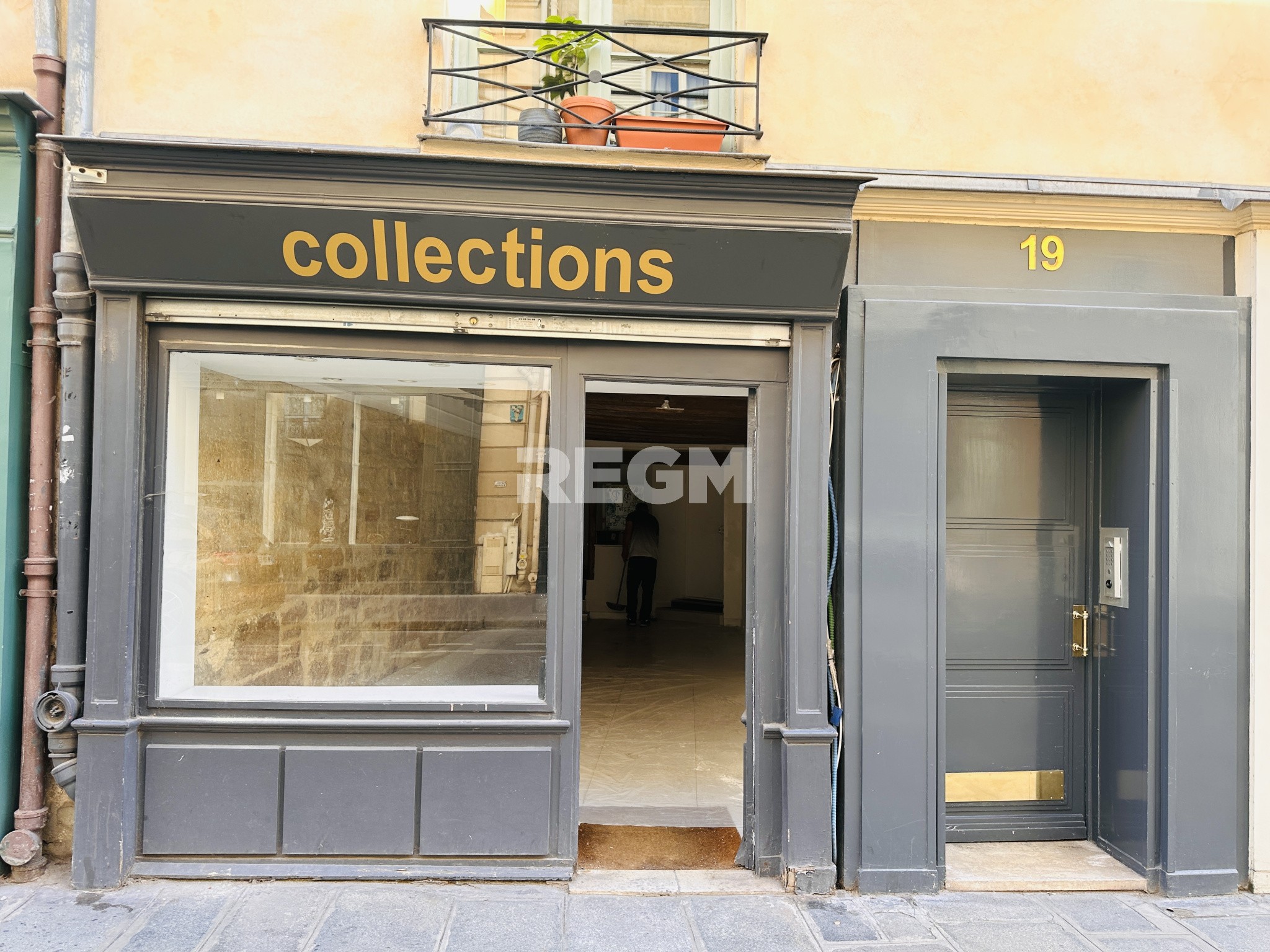 Location Bureau / Commerce à Paris Luxembourg 6e arrondissement 0 pièce