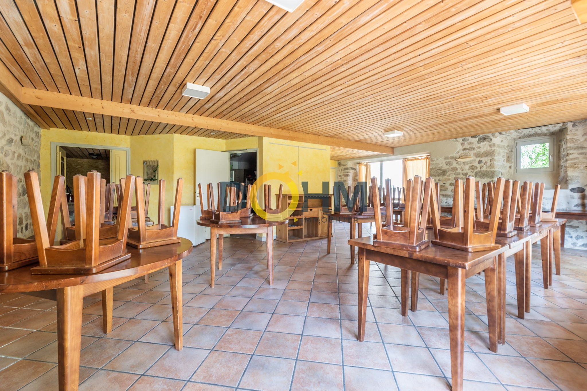 Vente Bureau / Commerce à le Puy-en-Velay 12 pièces