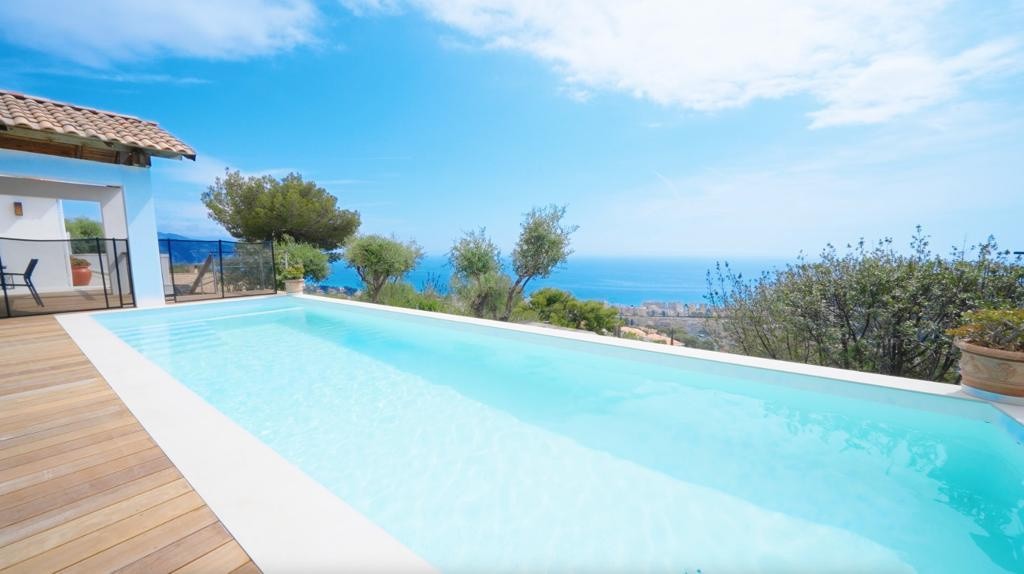 Location Maison à Roquebrune-Cap-Martin 8 pièces