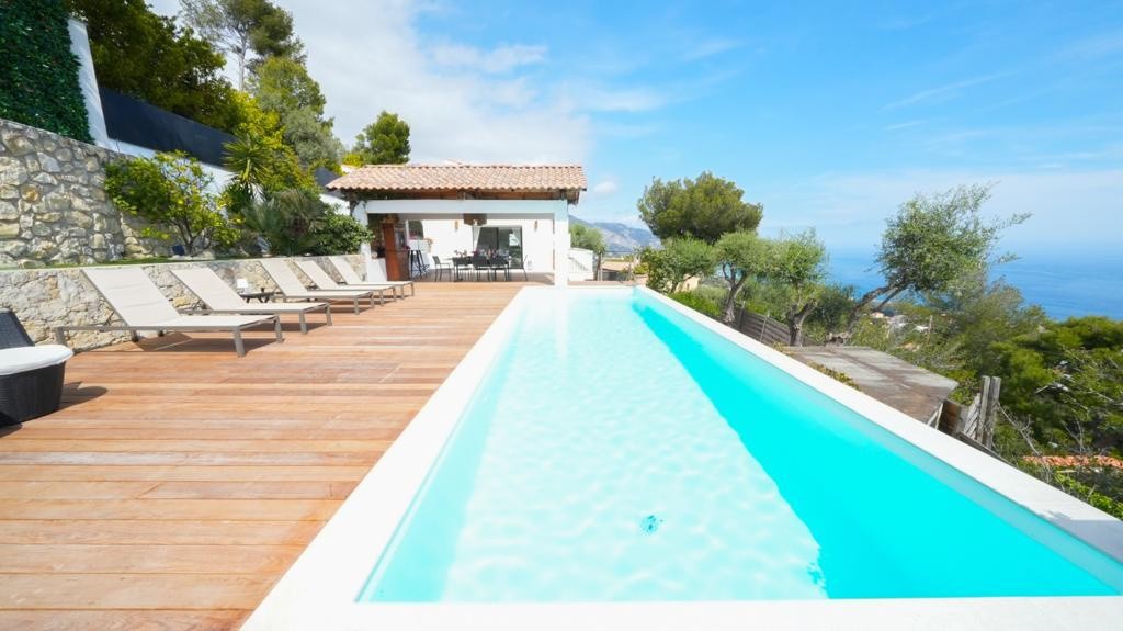 Location Maison à Roquebrune-Cap-Martin 8 pièces