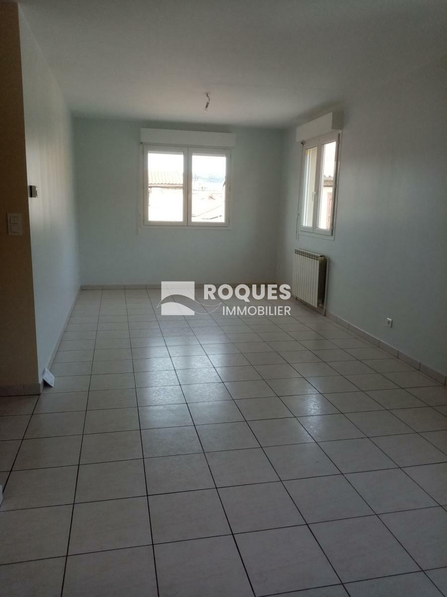 Location Appartement à Saint-Georges-de-Luzençon 2 pièces