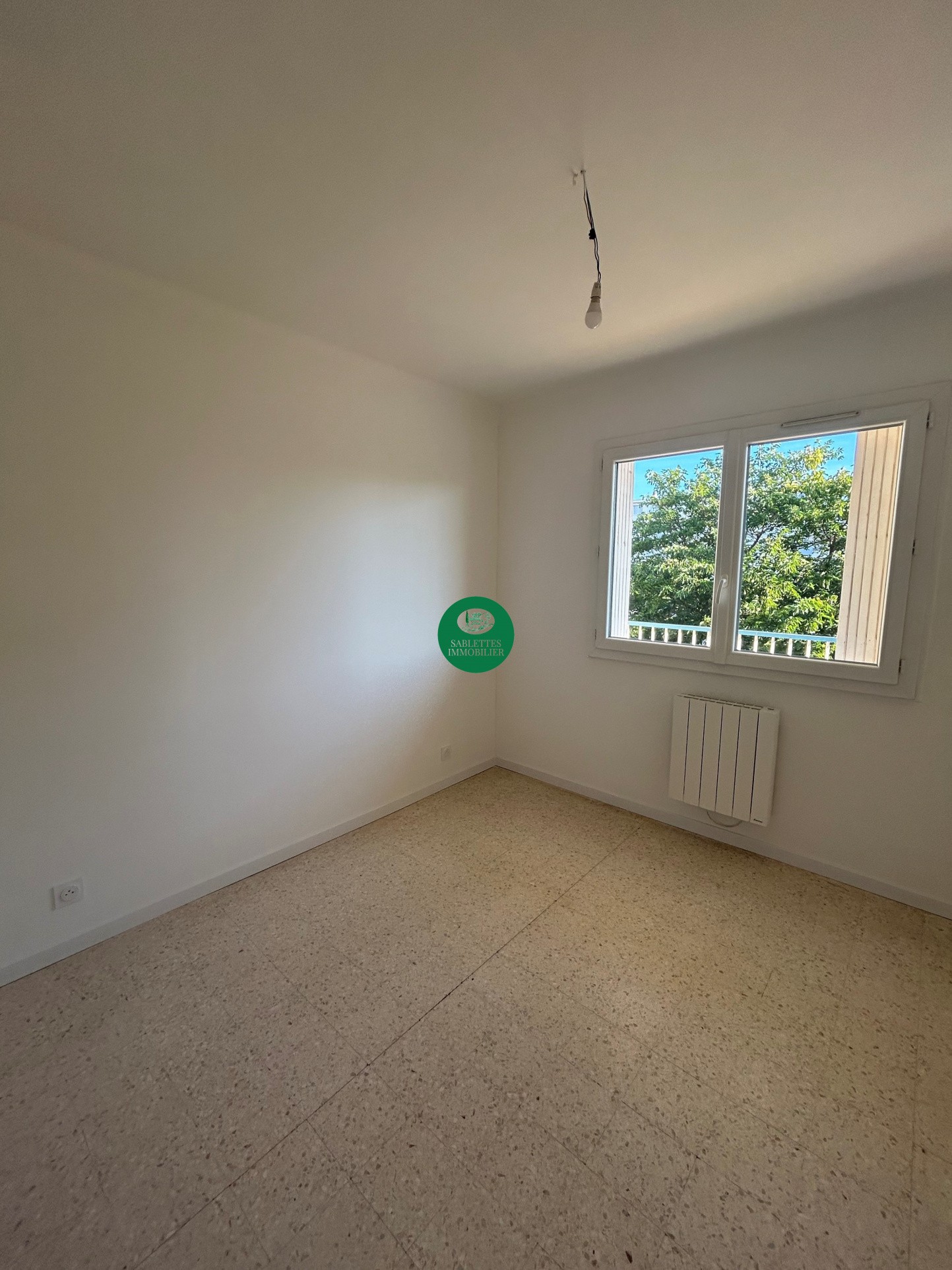 Location Appartement à Six-Fours-les-Plages 1 pièce