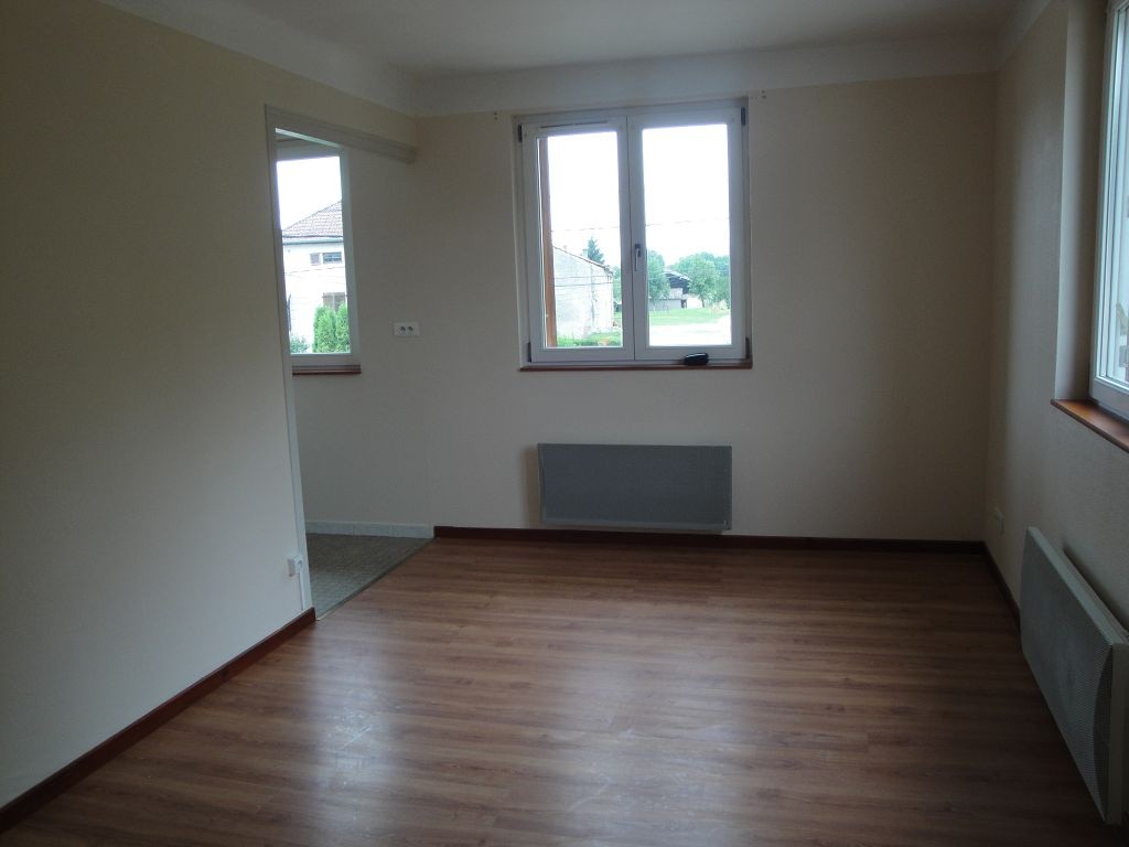 Location Appartement à Gironcourt-sur-Vraine 3 pièces