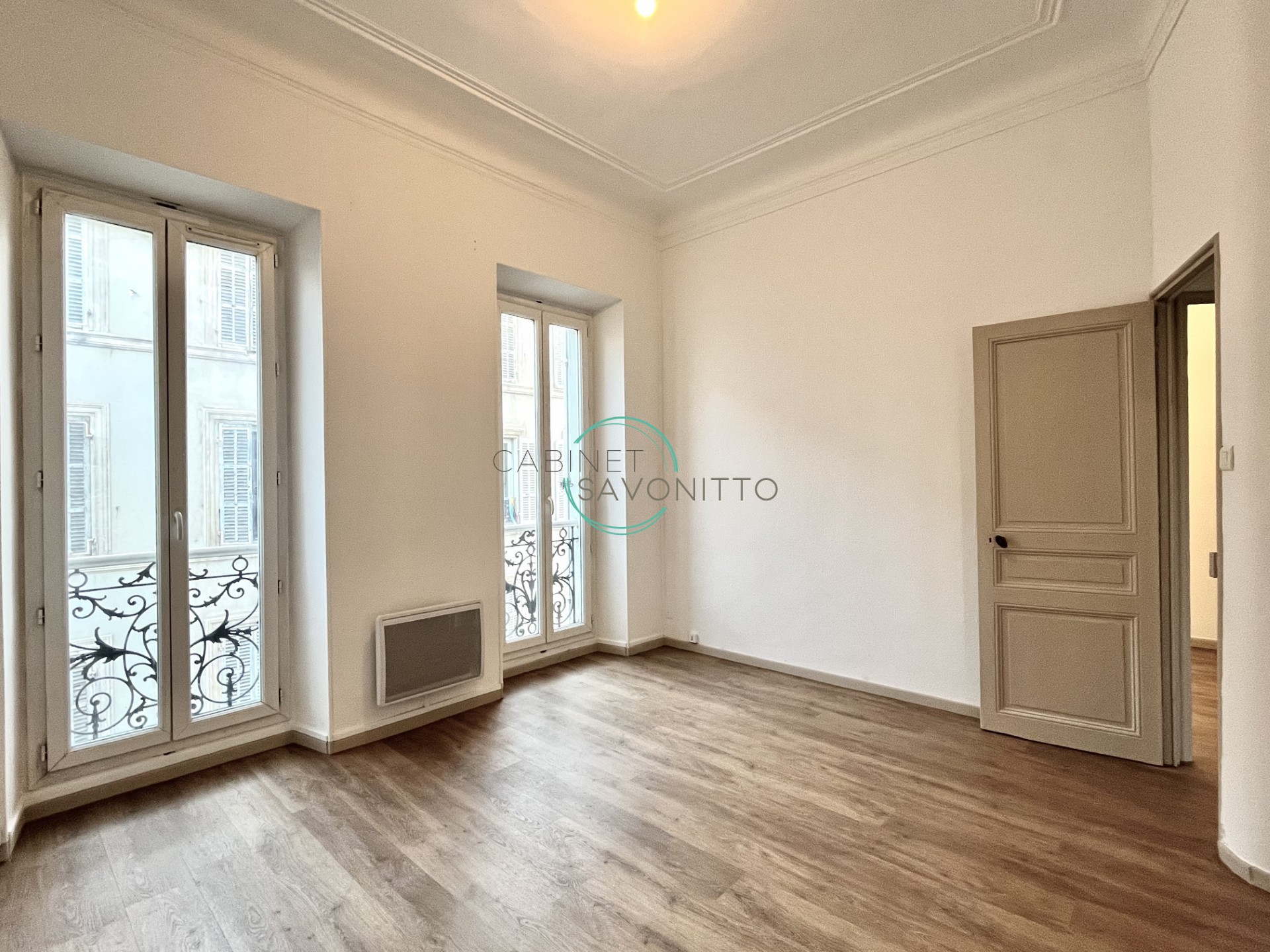 Location Appartement à Marseille 6e arrondissement 2 pièces