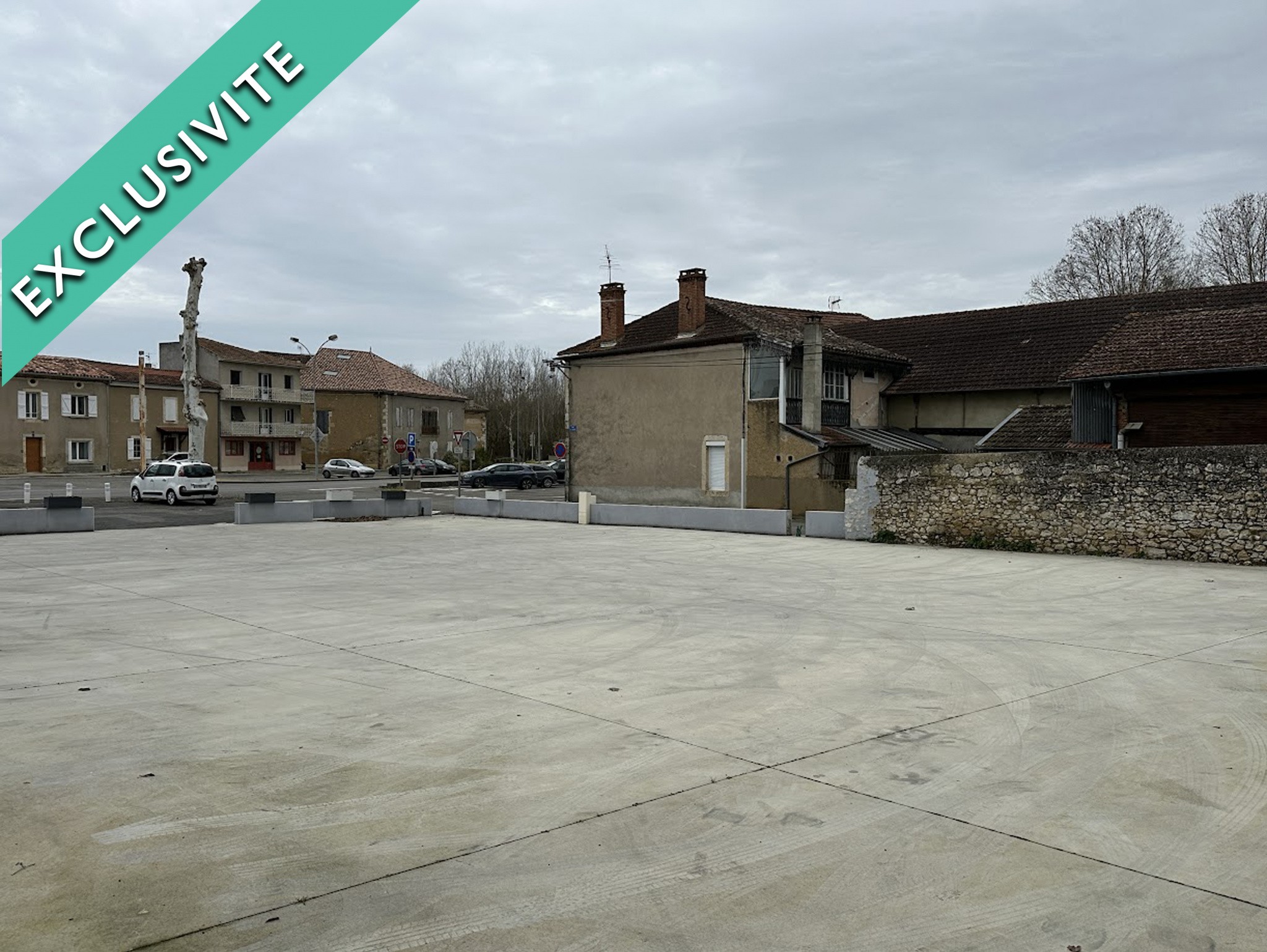 Vente Garage / Parking à Fleurance 0 pièce