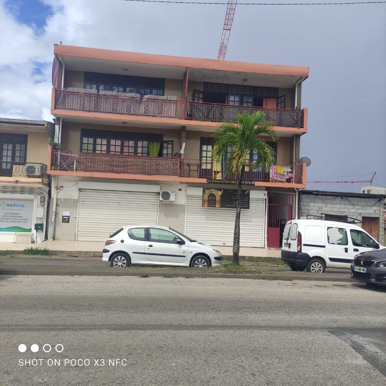 Vente Bureau / Commerce à Cayenne 4 pièces