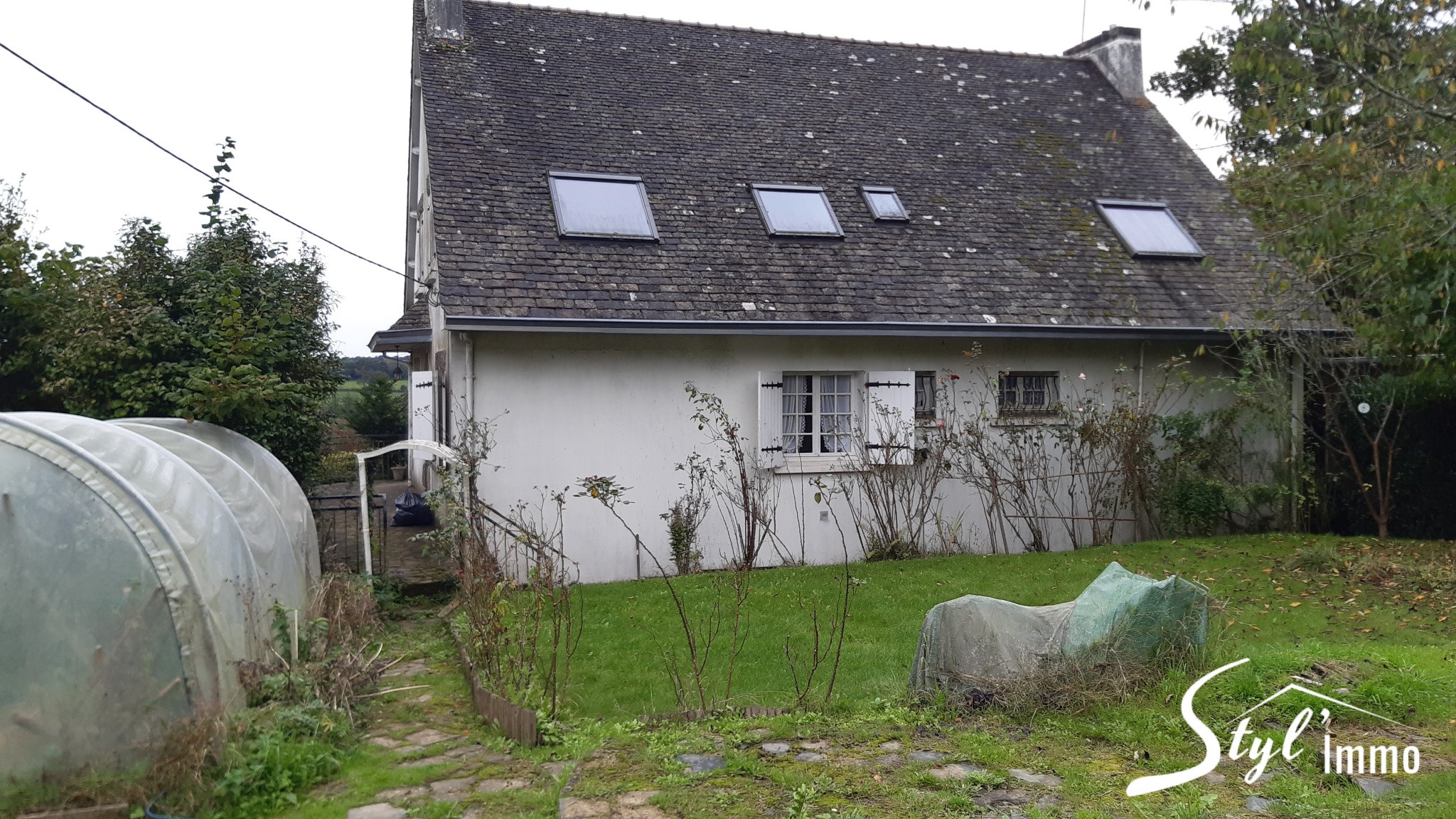 Vente Maison à Saint-Goazec 9 pièces