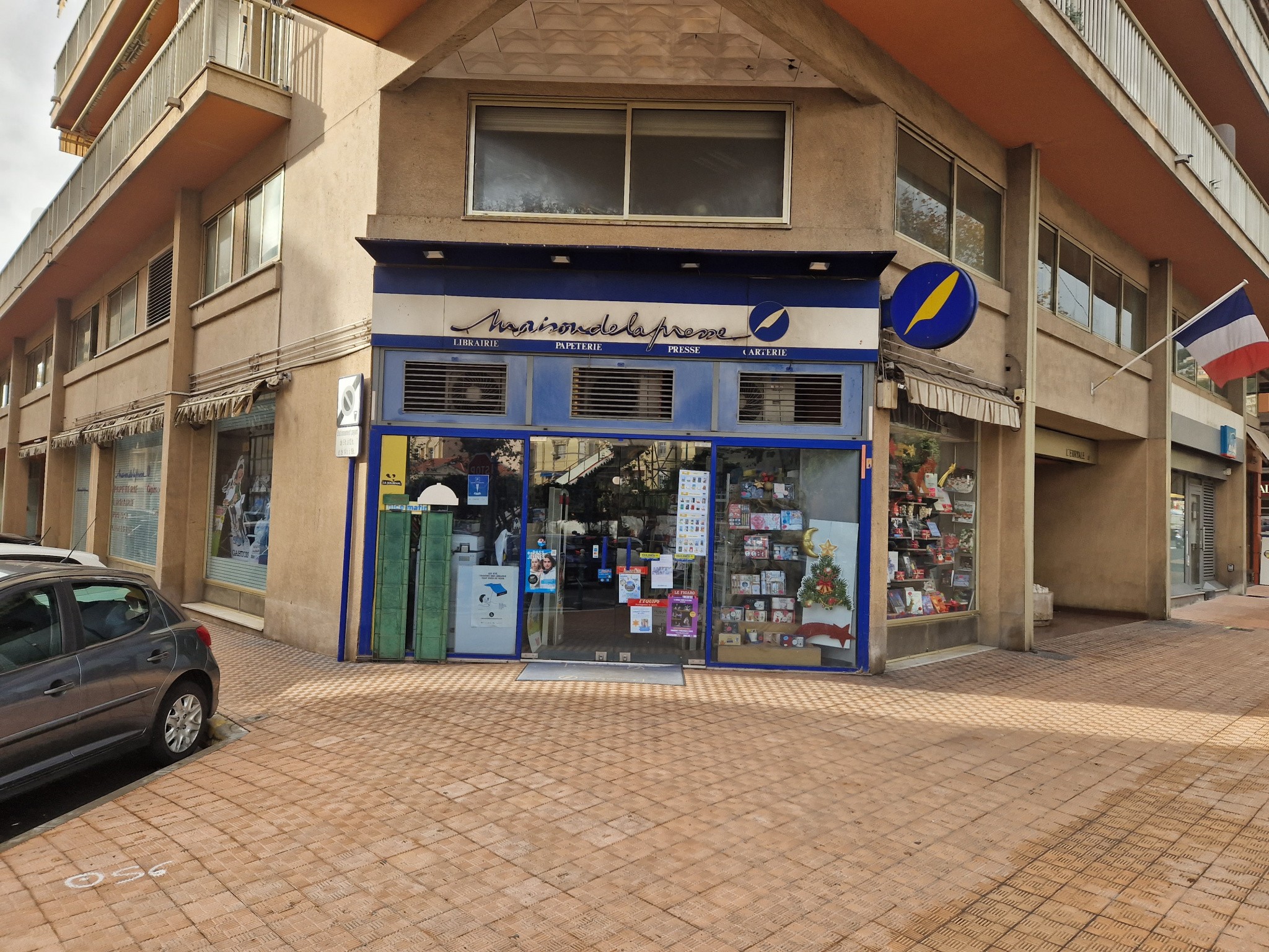 Vente Bureau / Commerce à Menton 0 pièce