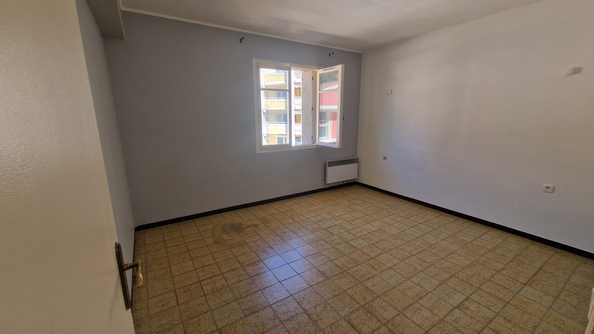 Location Appartement à Saint-André-de-la-Roche 5 pièces