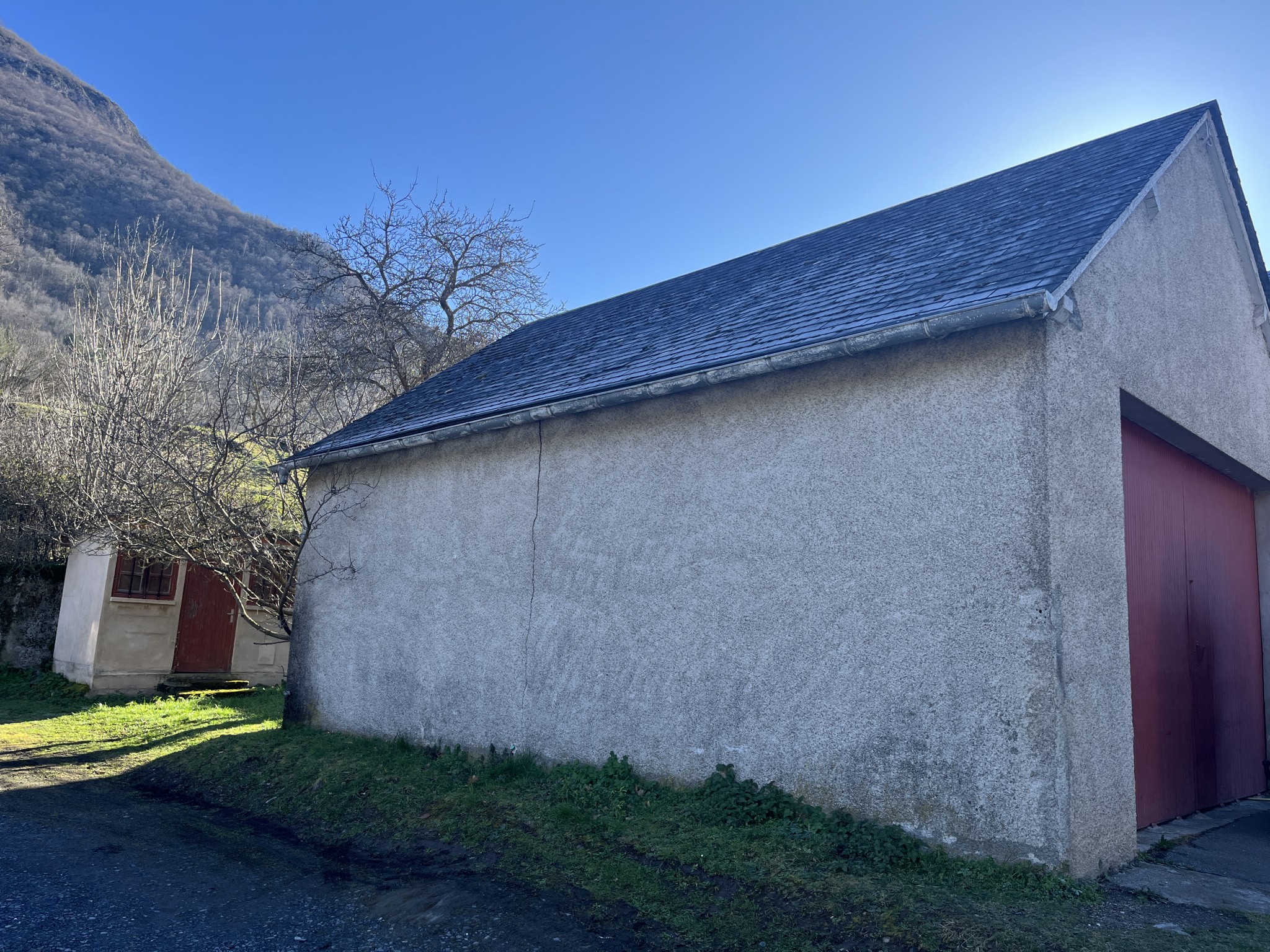 Vente Garage / Parking à Luz-Saint-Sauveur 0 pièce