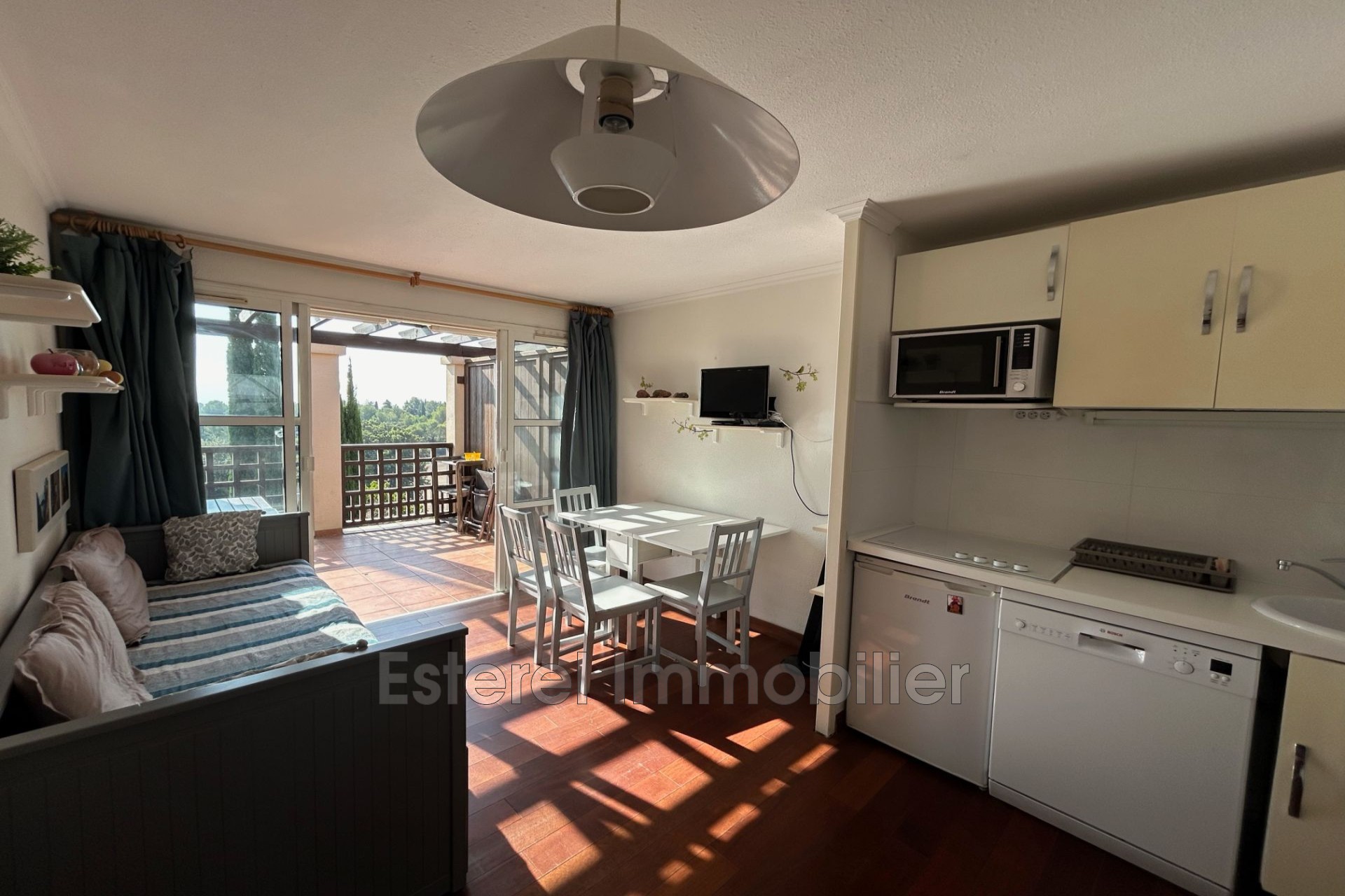 Vente Appartement à Le Trayas 1 pièce