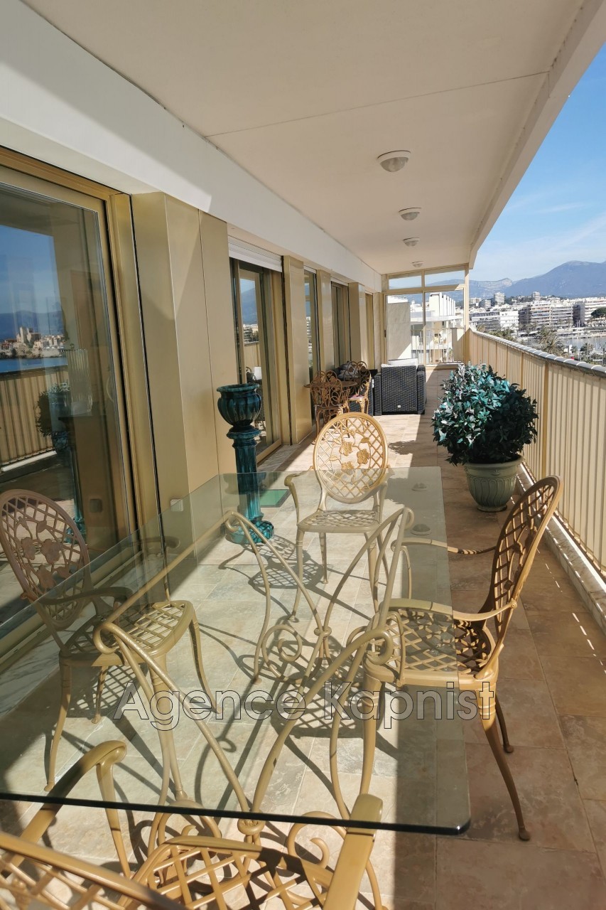 Vente Appartement à Antibes 6 pièces