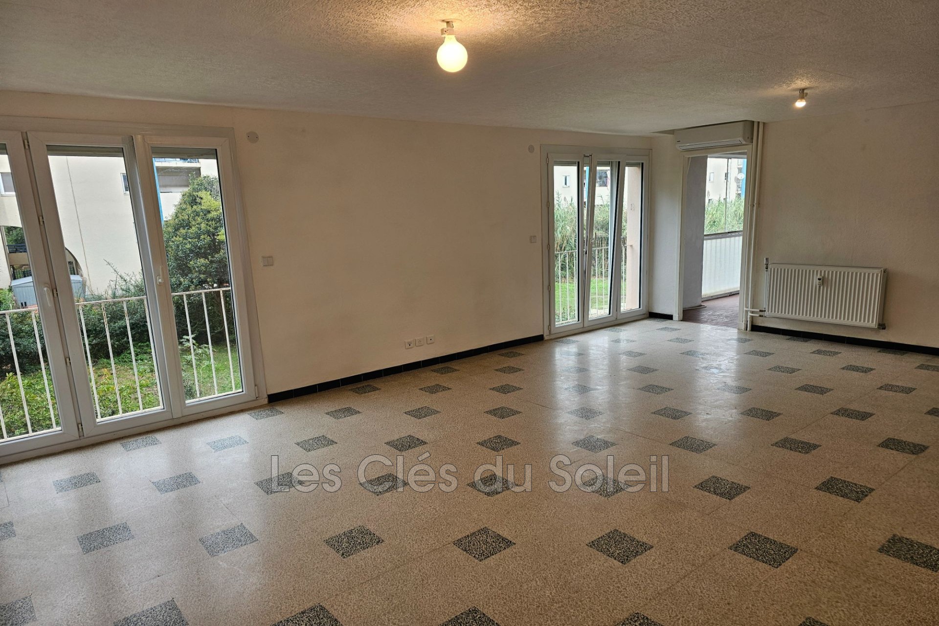 Vente Appartement à Hyères 5 pièces