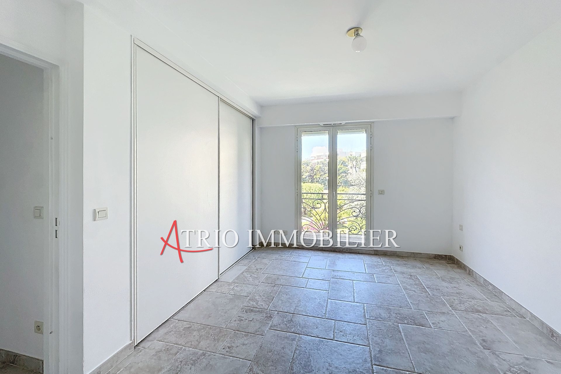 Location Appartement à Saint-Laurent-du-Var 4 pièces