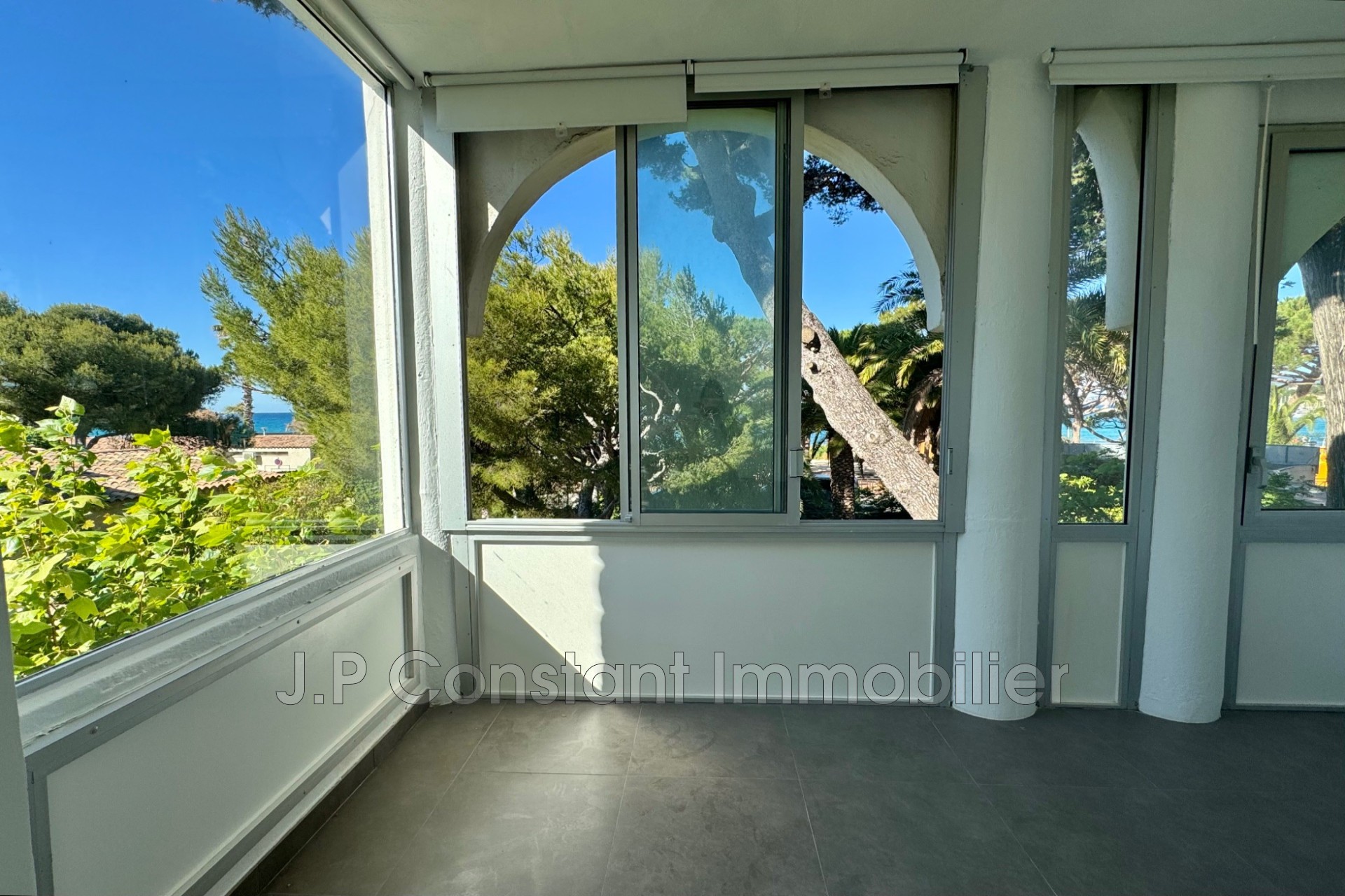 Vente Appartement à Saint-Cyr-sur-Mer 3 pièces